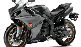 雅马哈r1改款爆料视频,全新动力与科技升级，视频爆料抢先看